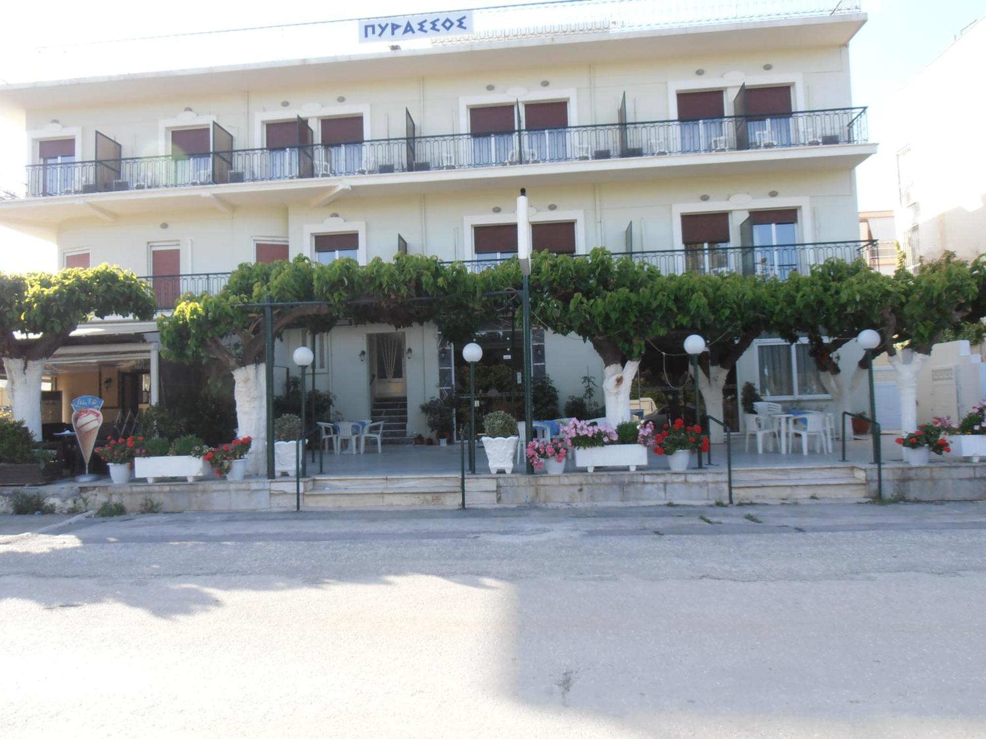 Pyrassos Hotel Nea Anchialos Exterior photo