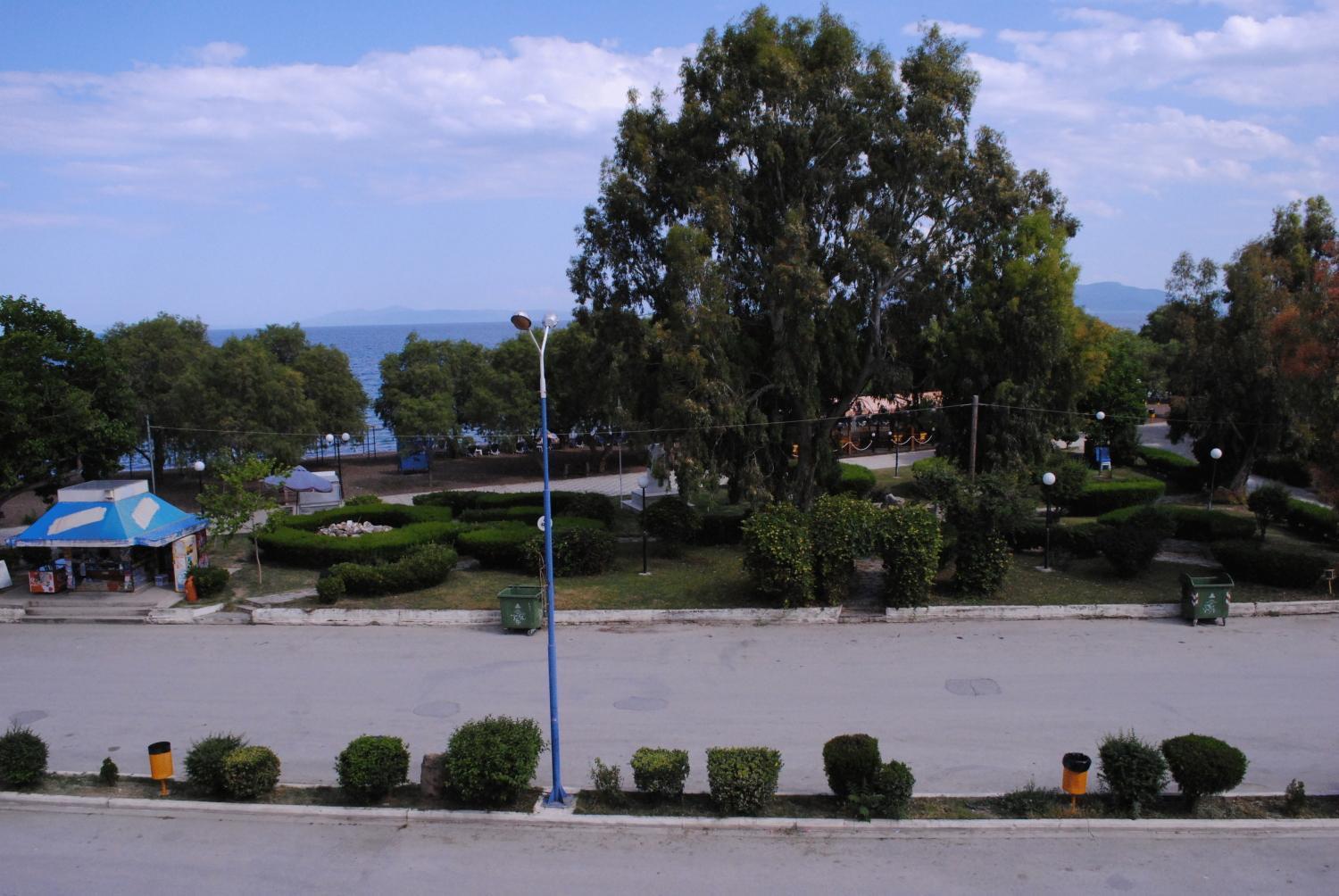 Pyrassos Hotel Nea Anchialos Exterior photo